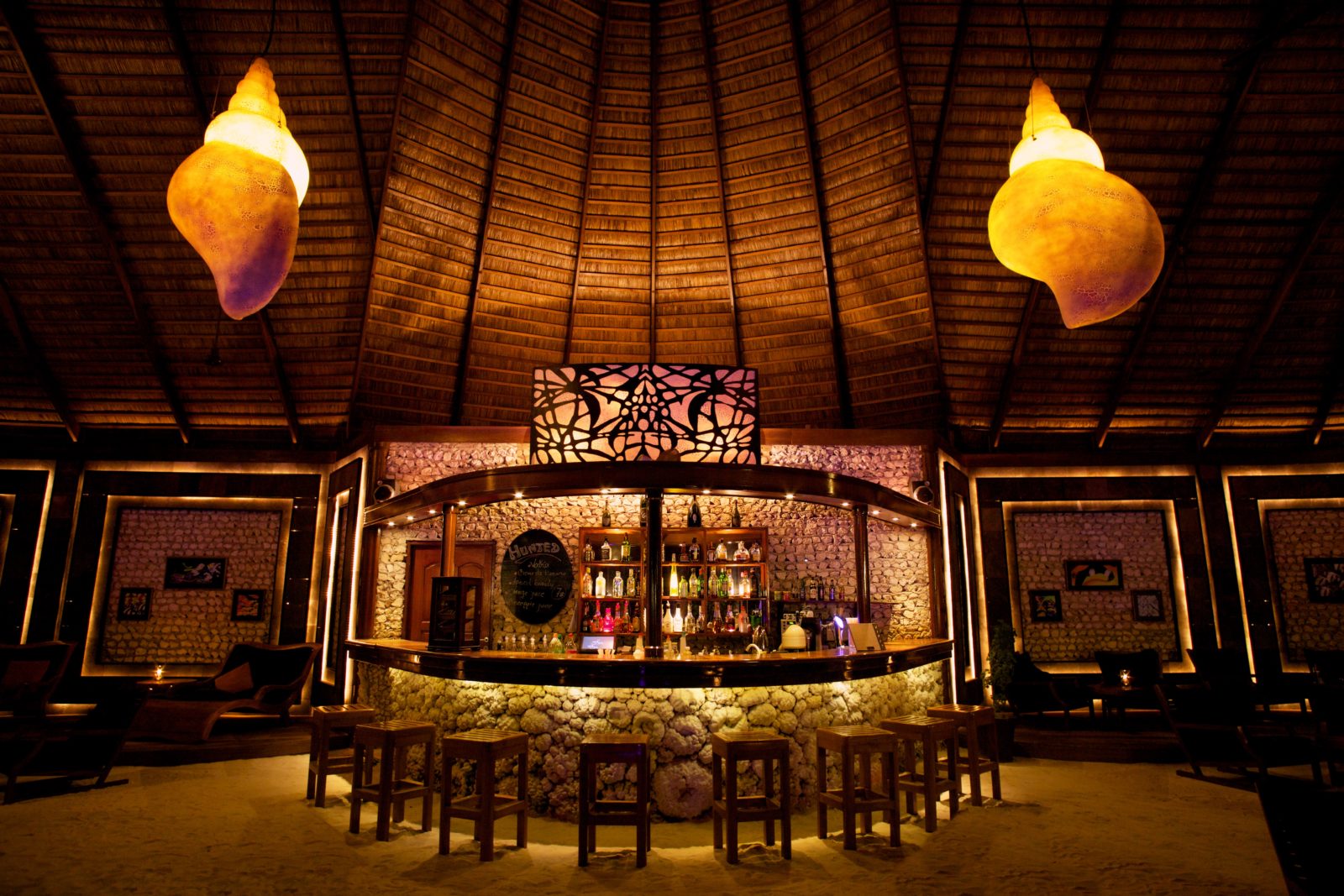 Beach & pool bars