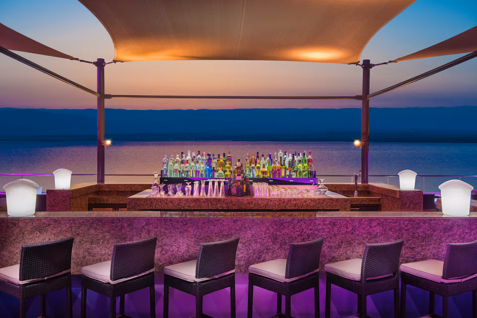 Sky Bar & Lounge