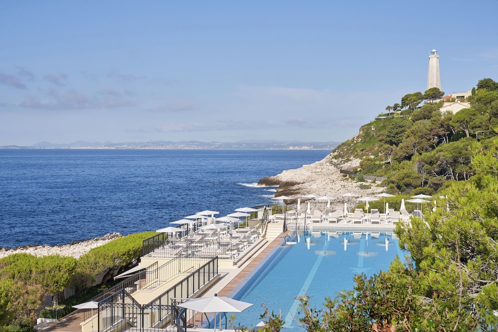 Experience: The Club Dauphin pool