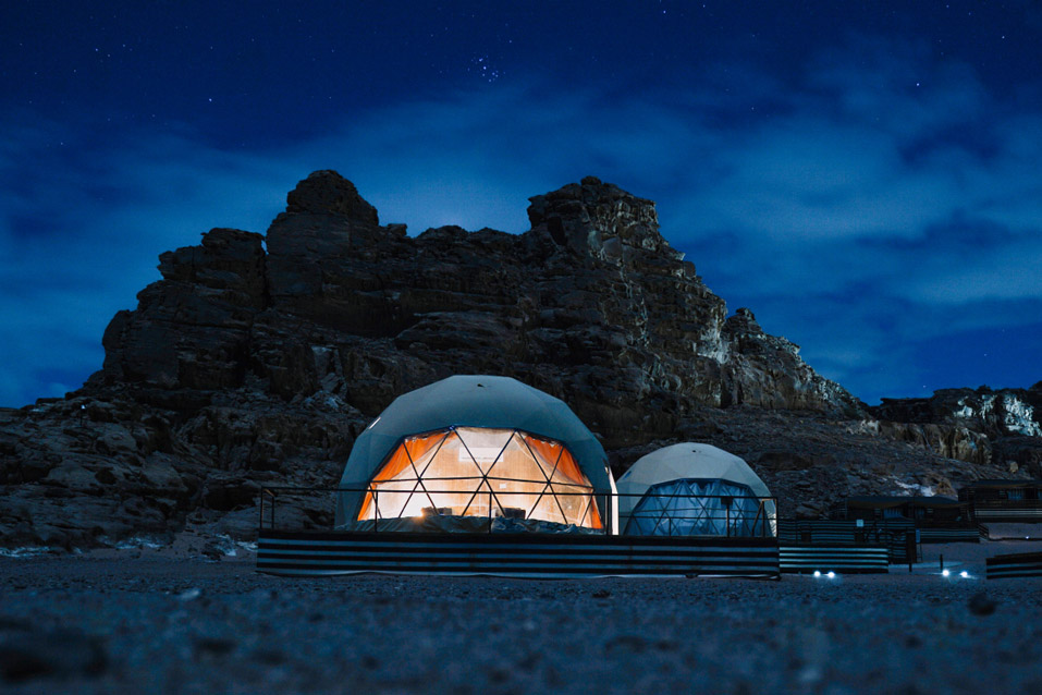 Sleep under the stars: In a transparent-roof Martian Dome.