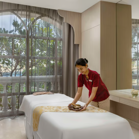 Spa by Clarins: A hammam and 21 treatment rooms.