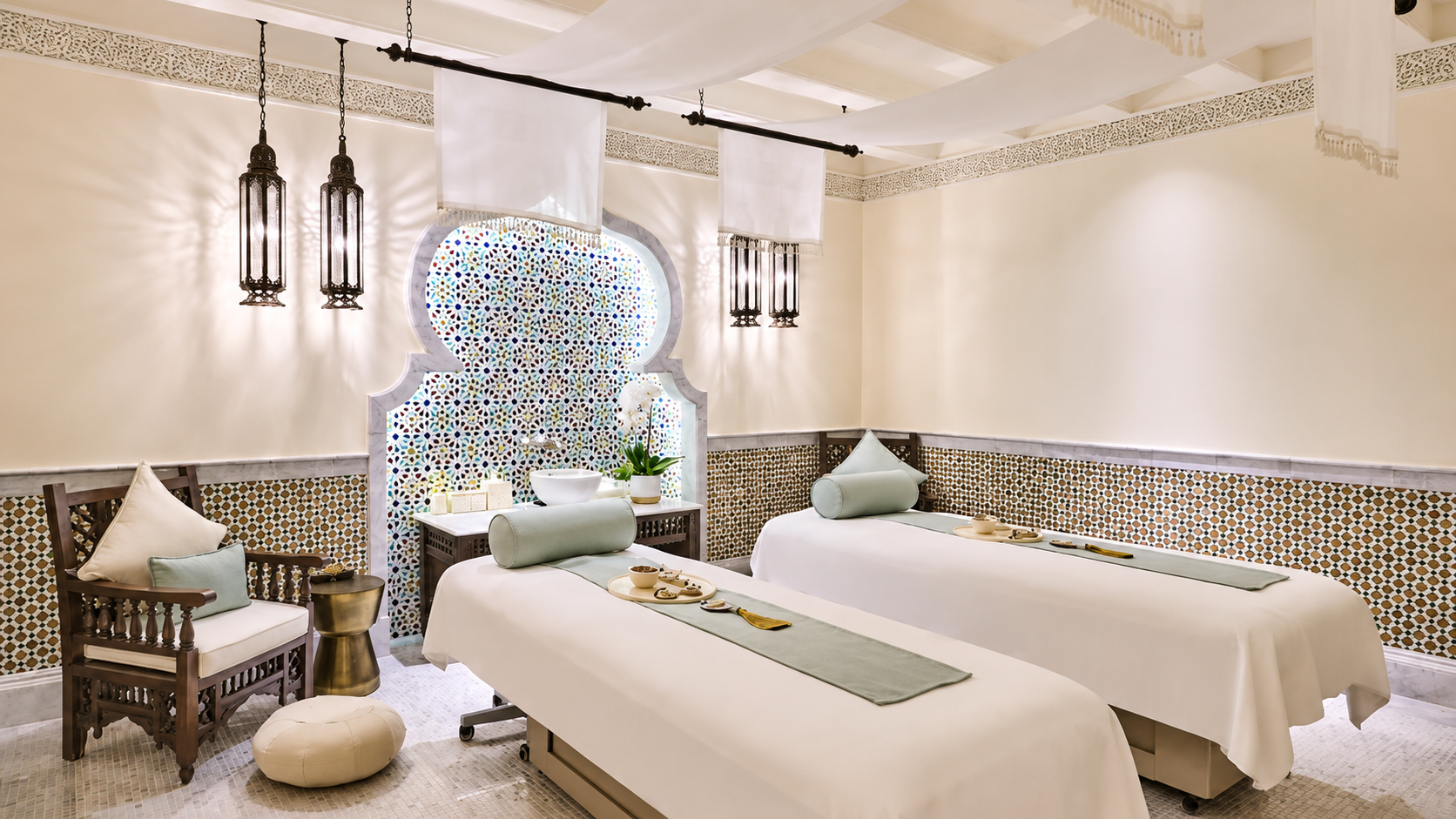 Hammam & ice caves: A Moroccan spa journey.