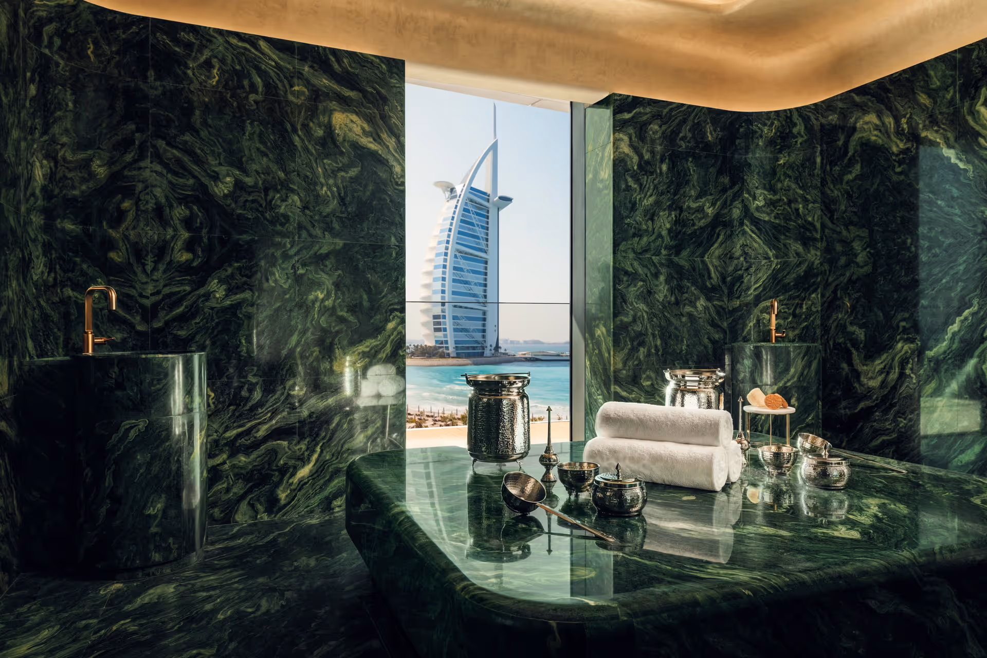 Talise Spa: An indoor infinity pool and jacuzzi.