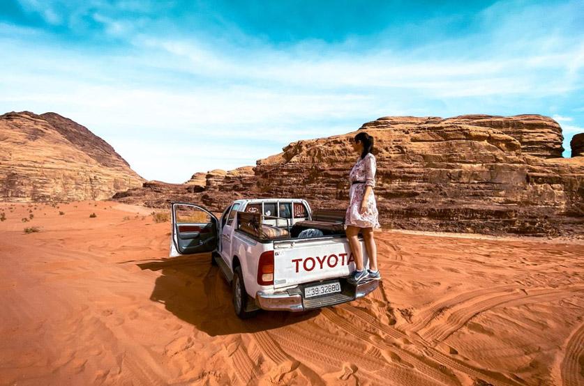 Jeep desert tours: With local Bedouin guides.