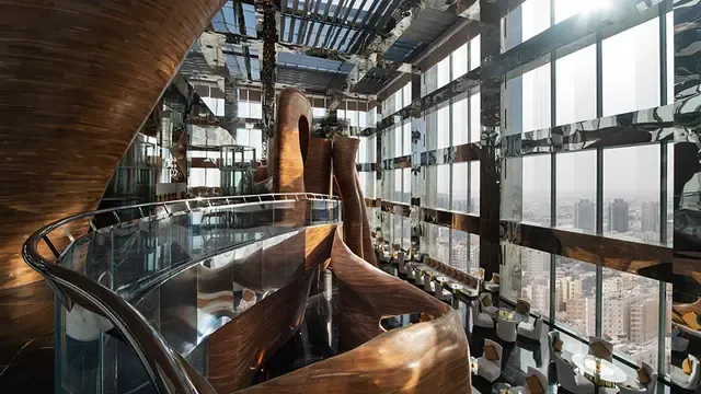 Vertigo skyline bar: City views.