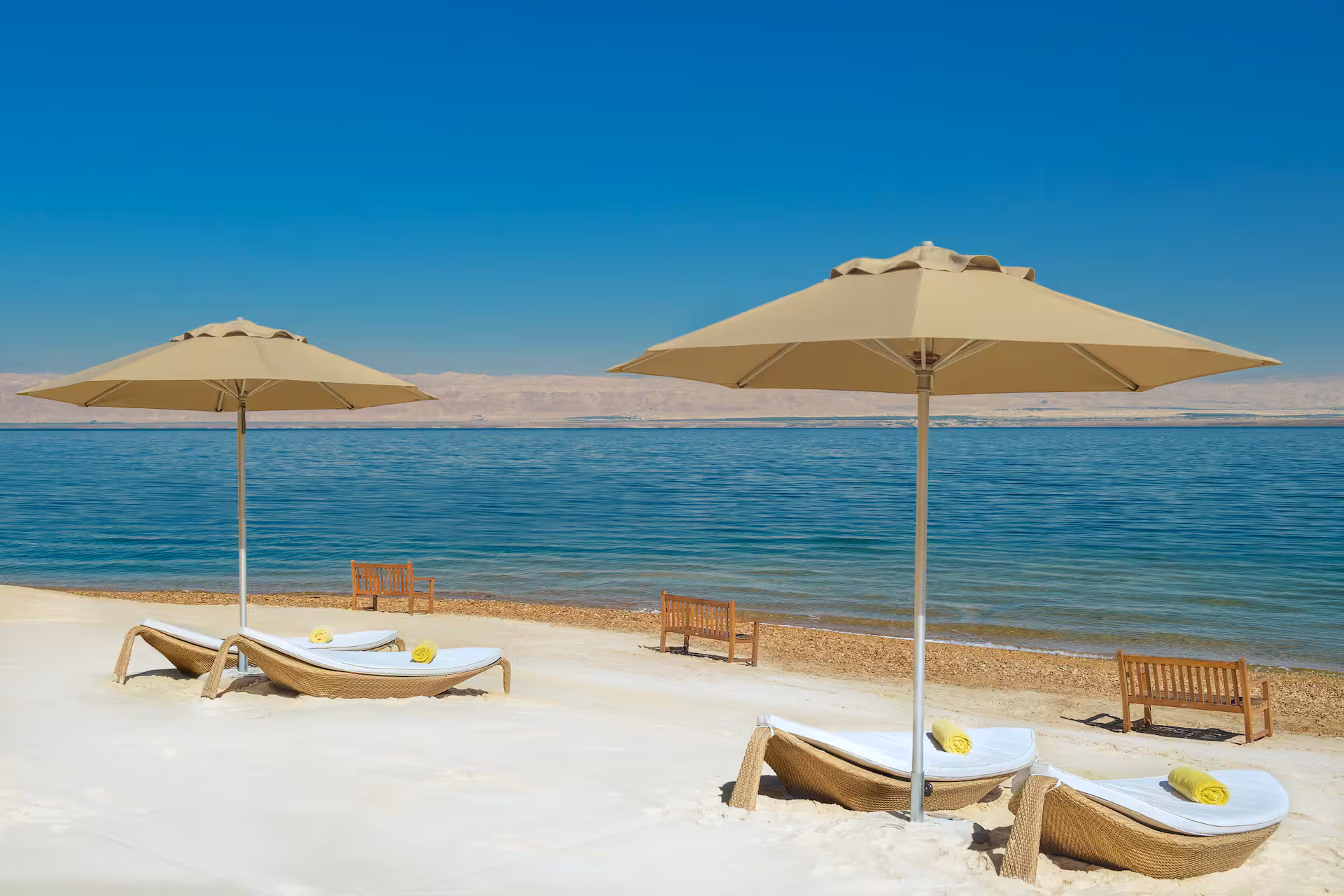 Dead Sea mud: On the beach.