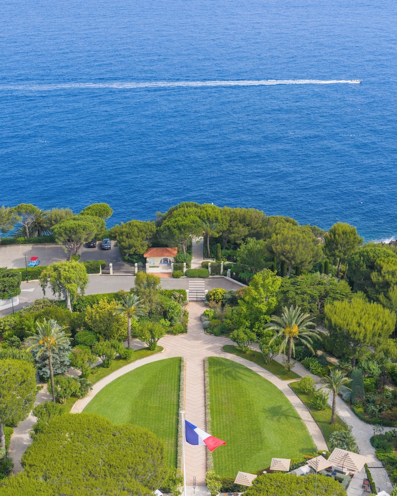 Experience: The peninsula gardens