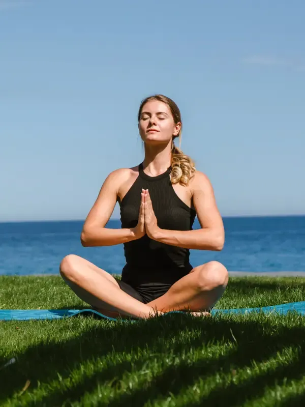 Beach yoga & volleyball: On Saadiyat Beach.
