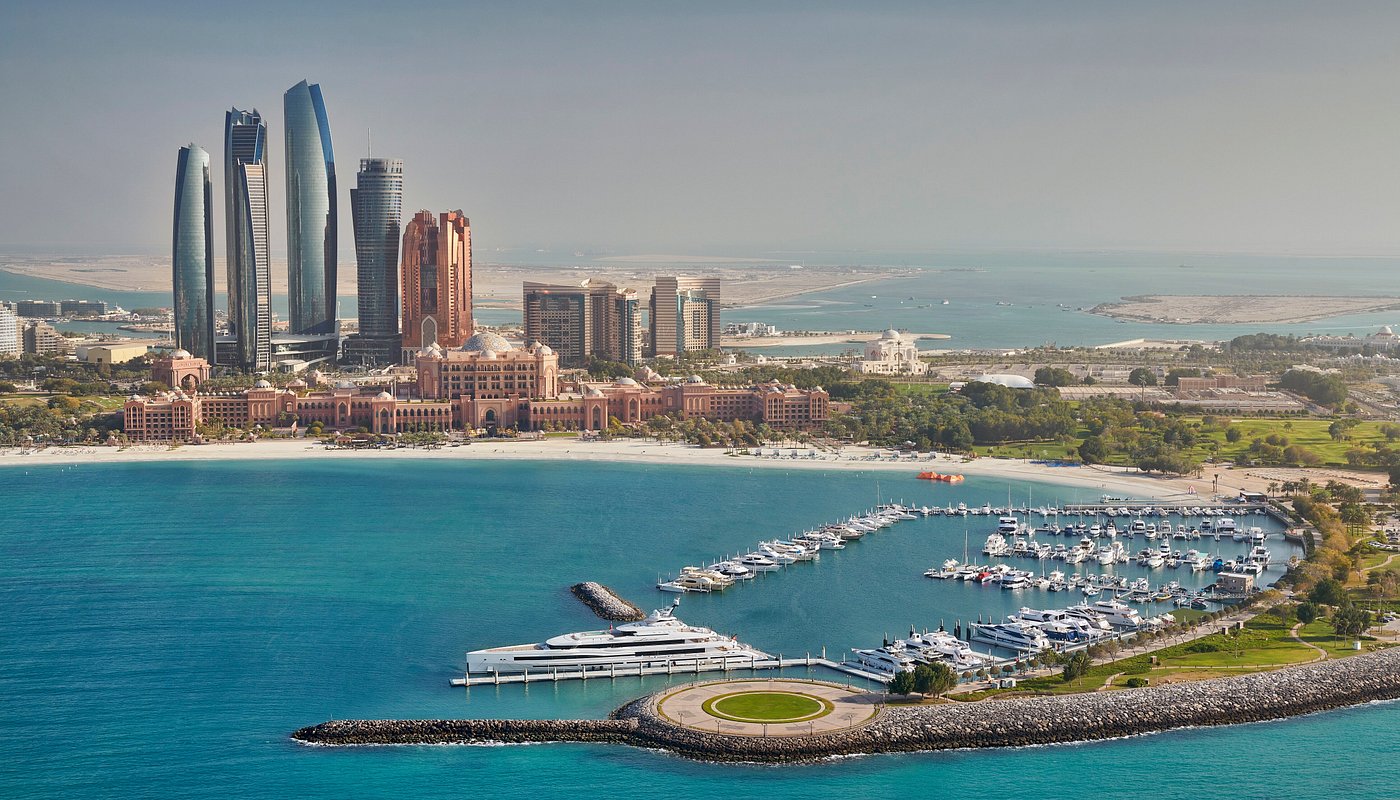 Corniche landmarks: Opposite Emirates Palace, near Qasr Al Watan.