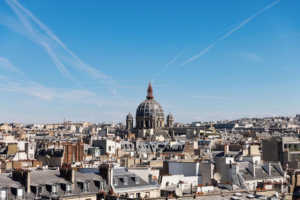 Experience: Faubourg Saint-Honoré