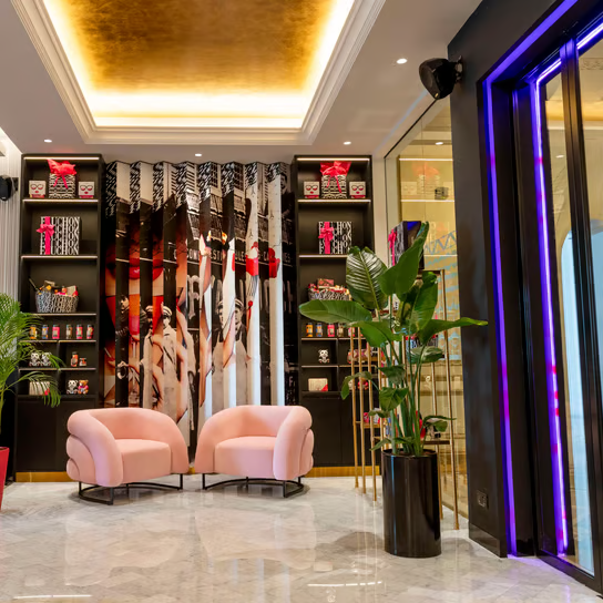FAUCHON café: French patisserie.