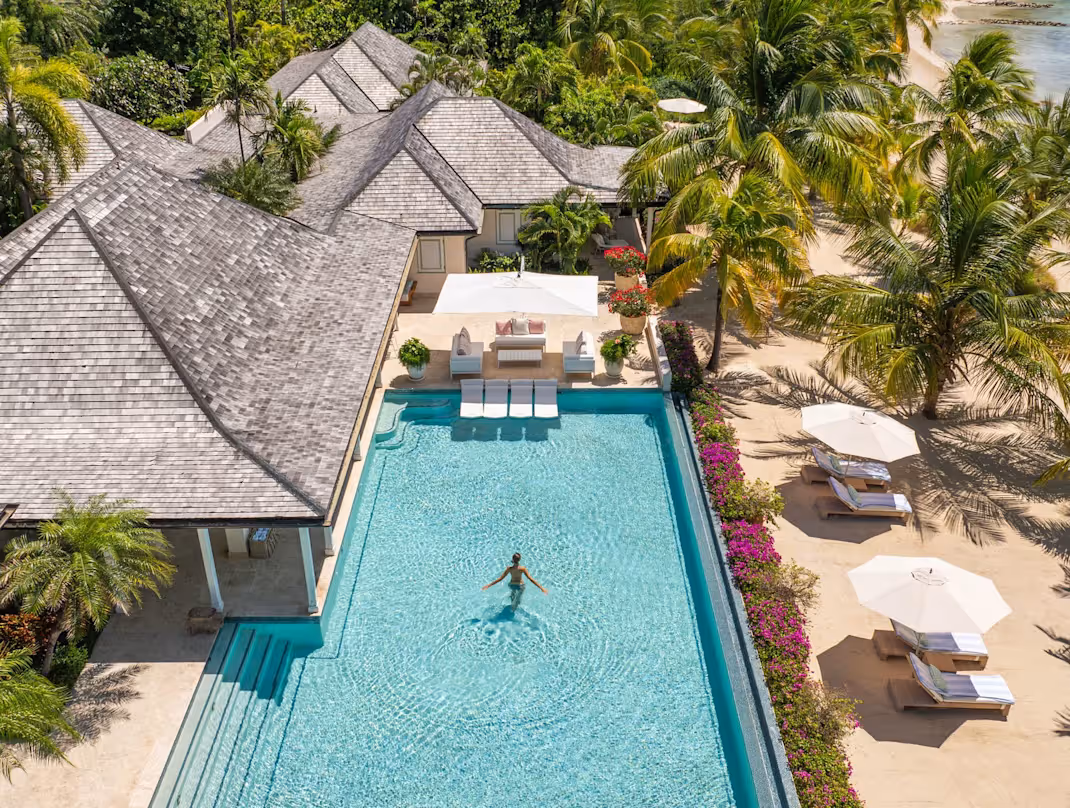 Estates: Celebrity-owned, for buyouts.