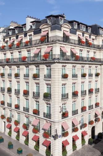 Le Bristol Paris