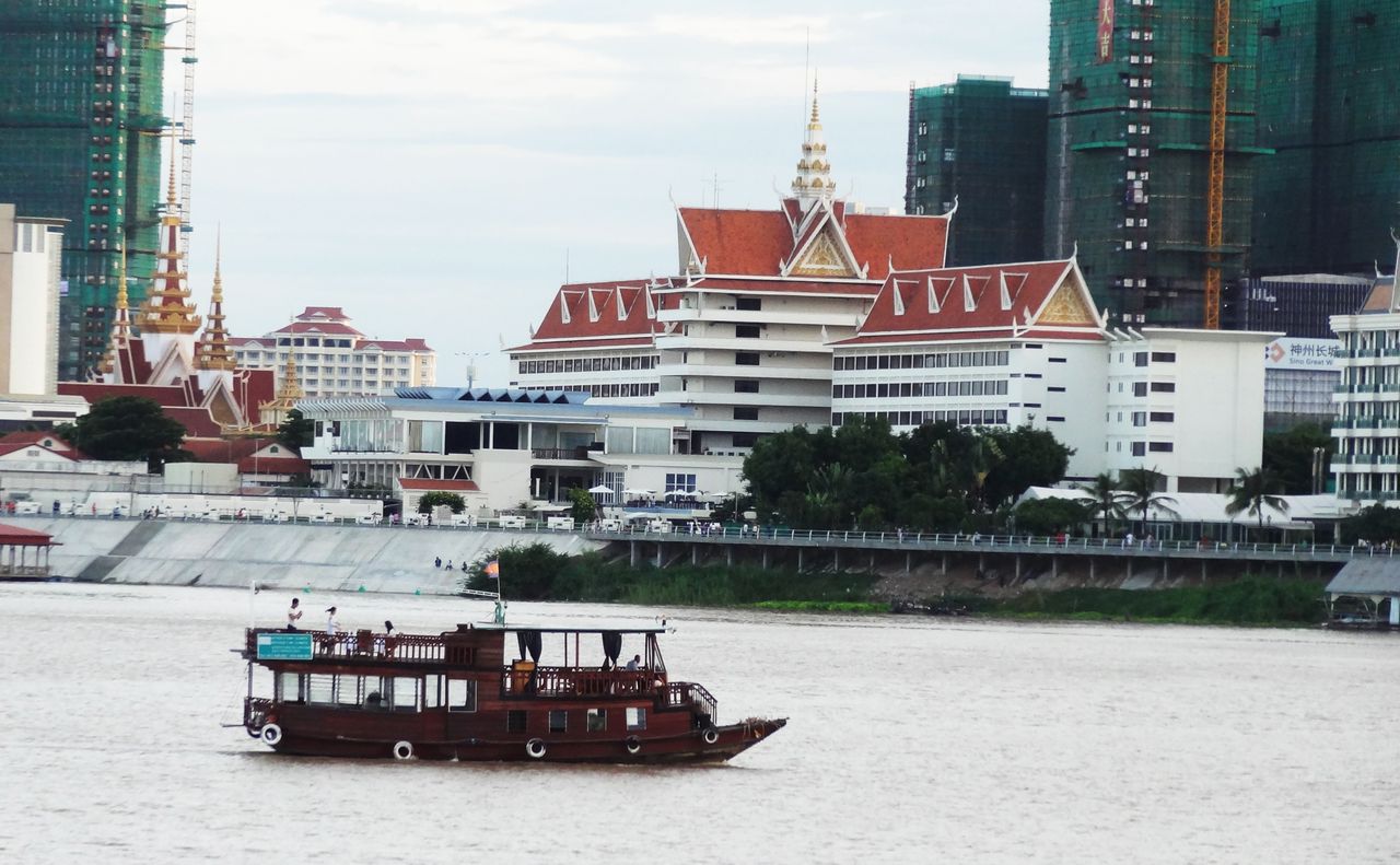 The riverside capital