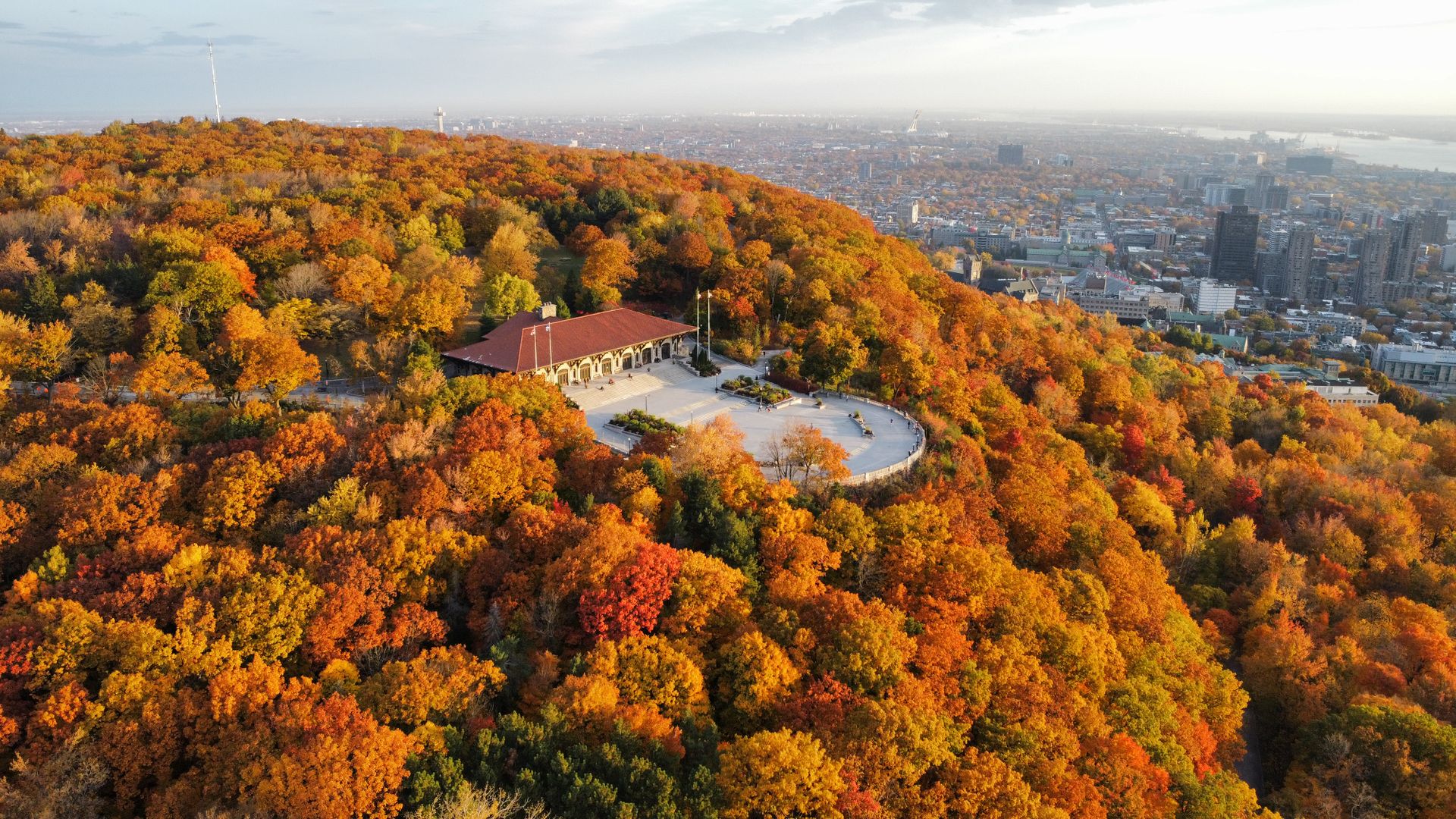 Toronto, Niagara Falls, historic Quebec City and Montreal, ablaze with maple colour in autumn