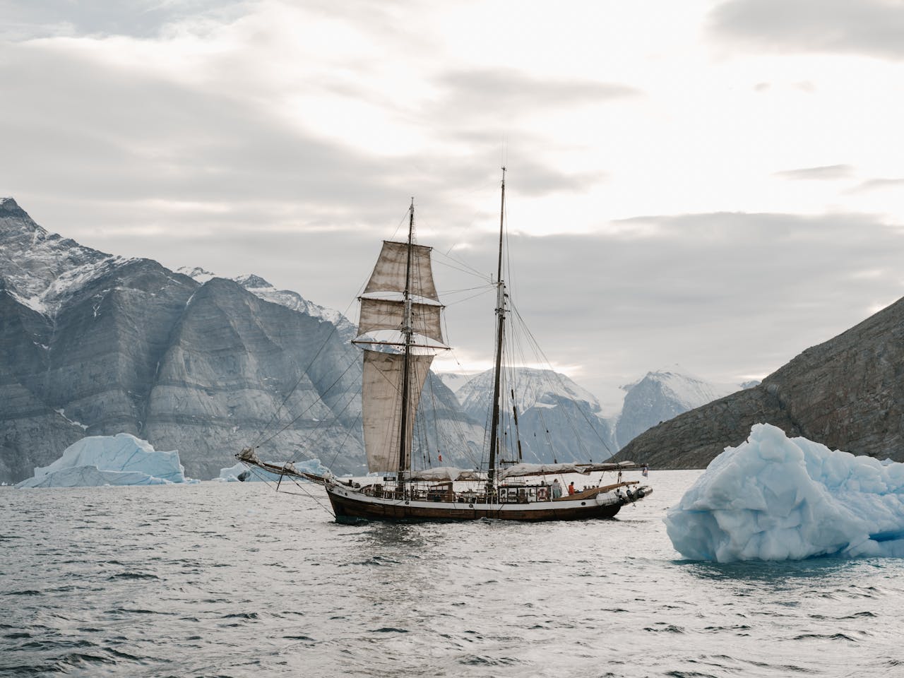 The classic way to experience Svalbard