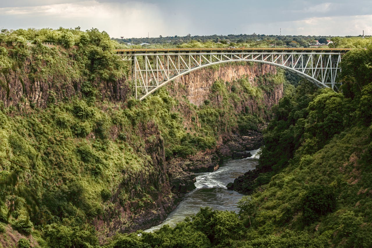 Sunset cruises, canoeing and fishing on the great river above the Falls