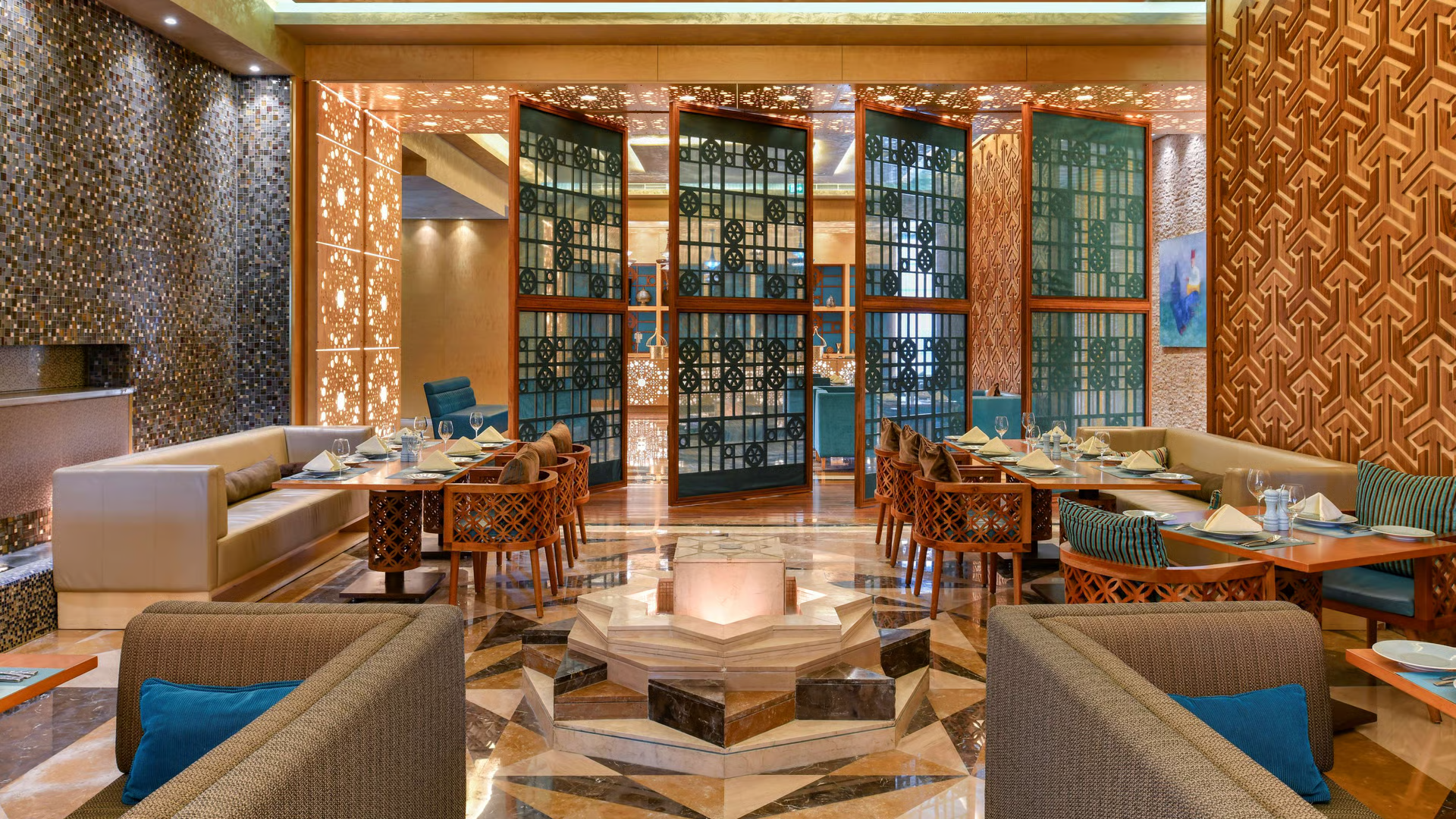 Marsa Malaz Kempinski, The Pearl gallery