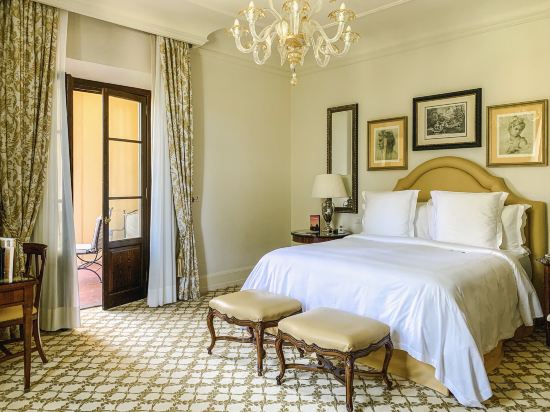 Four Seasons Room