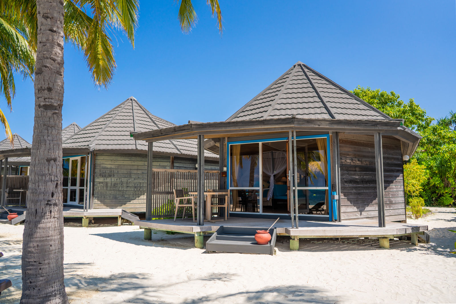 Jacuzzi Beach Villa