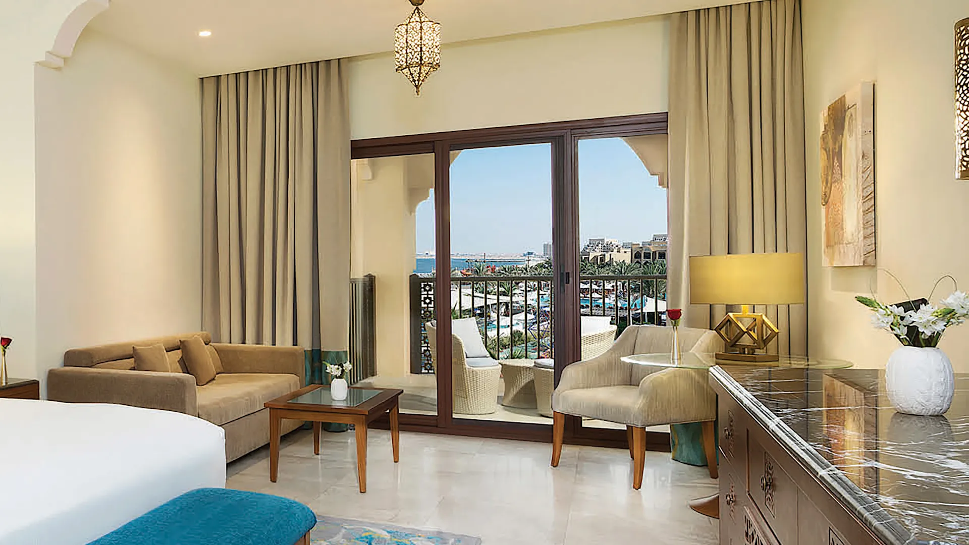 Deluxe Family Room (Interconnecting)