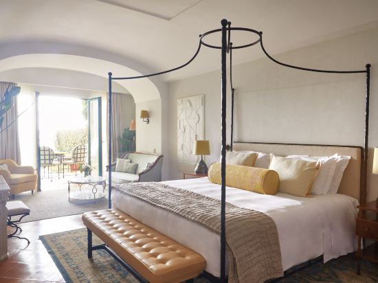 Exclusive Suite