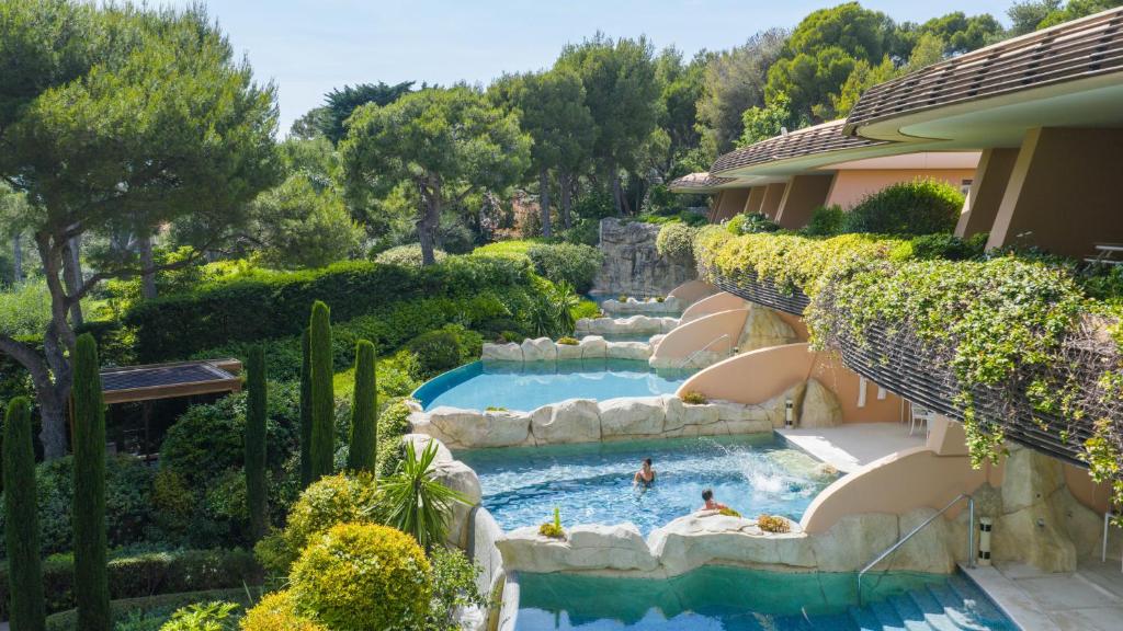 Pool Suite
