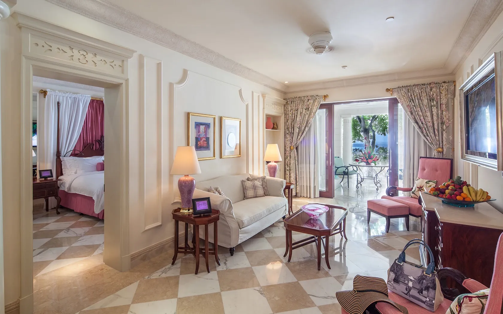 Dolphin Suite