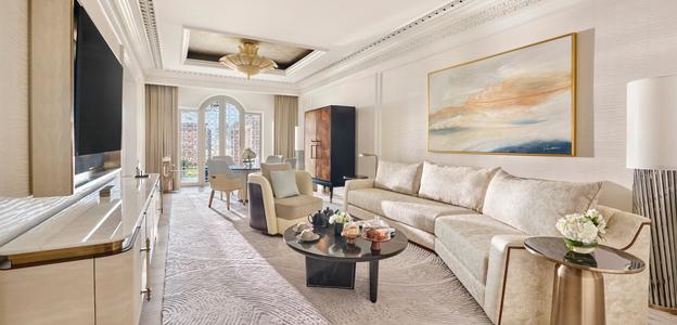 Beachfront Suite