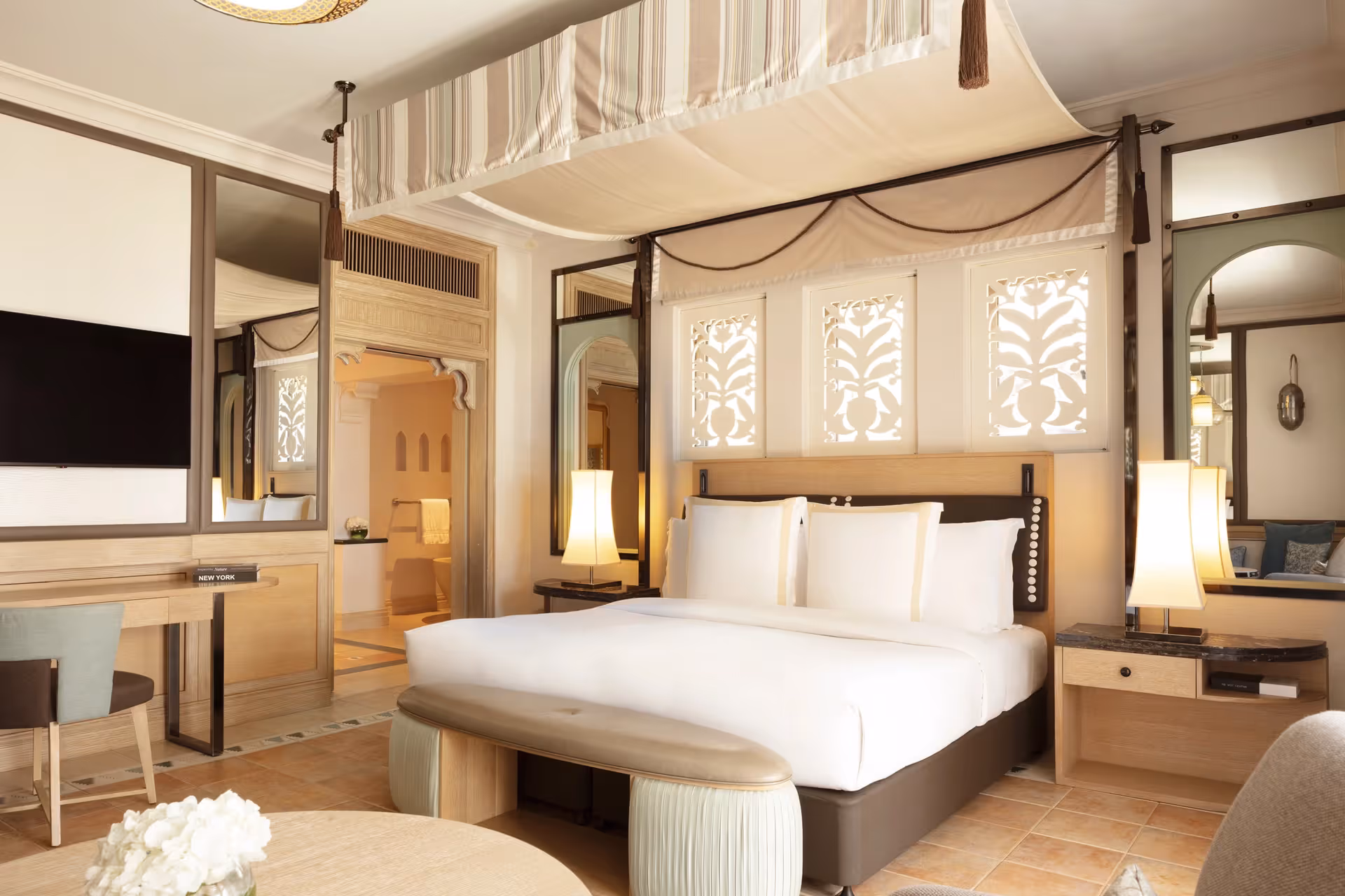 Arabian Summerhouse Suite
