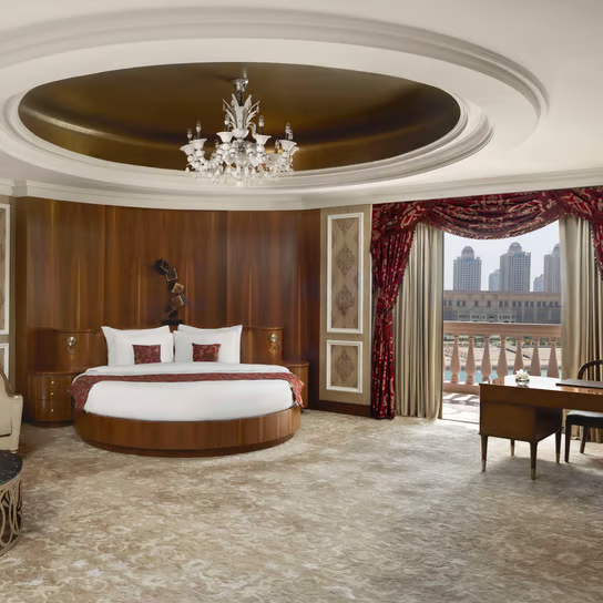 Royal/Presidential Suite