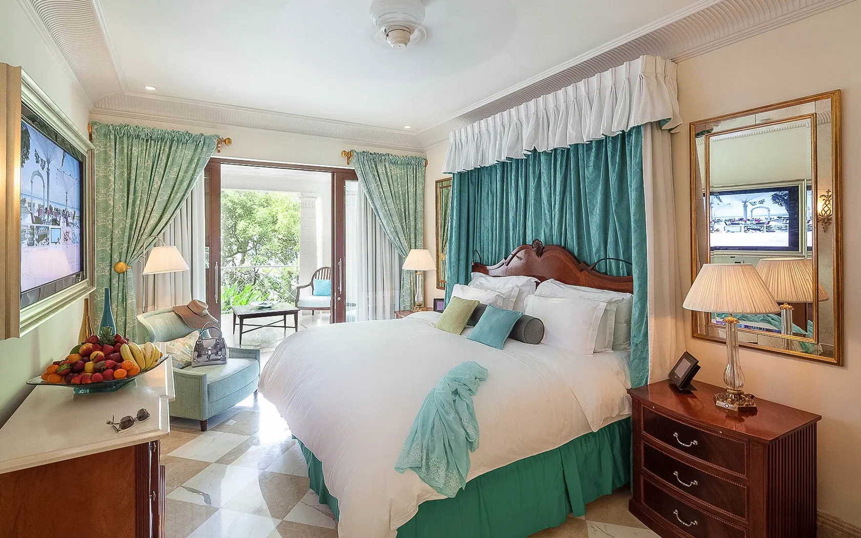 Luxury Orchid Suite