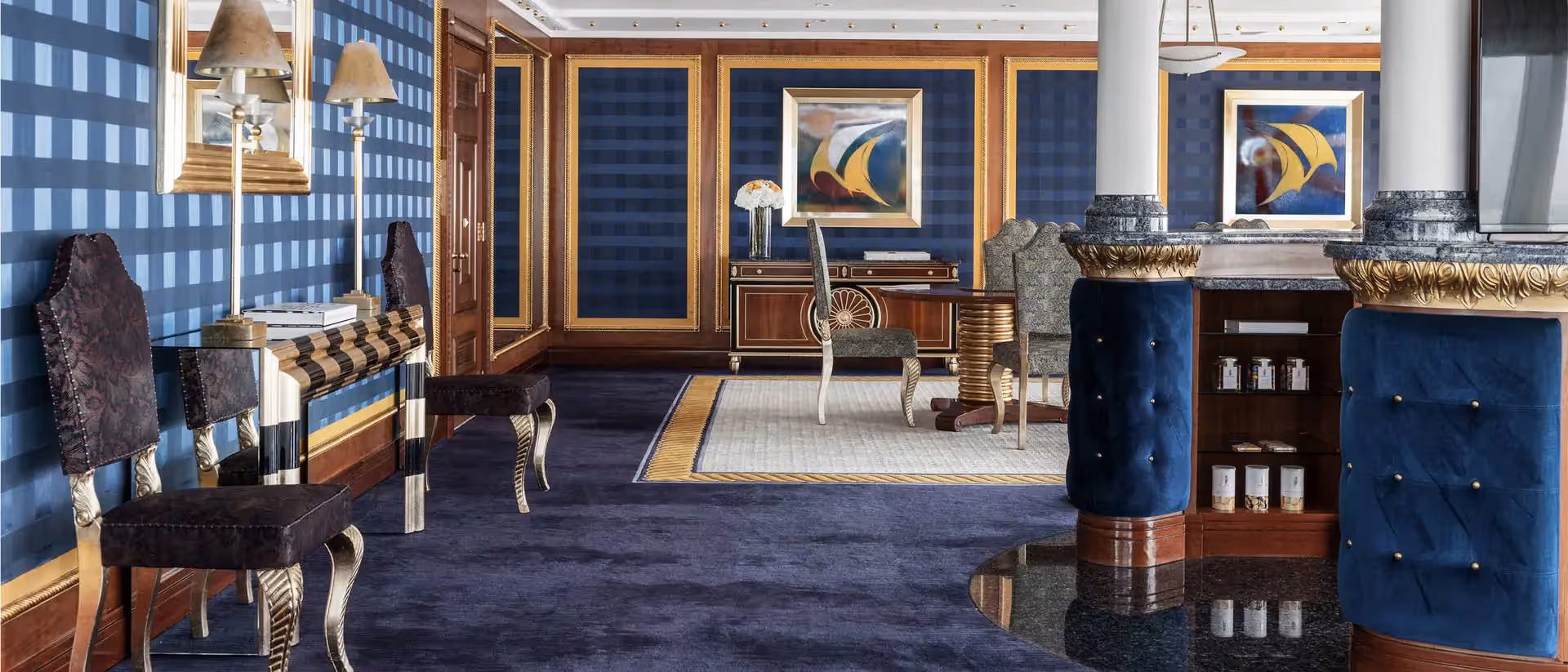 Diplomatic Suite