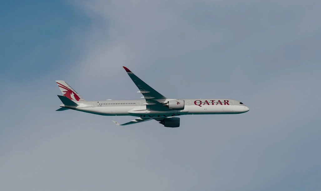 Qatar Airways — cabin imagery