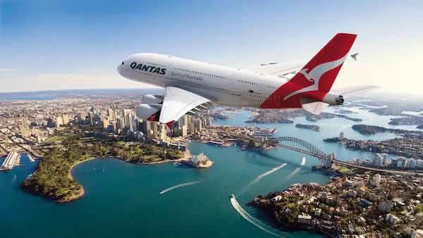 Qantas — cabin imagery